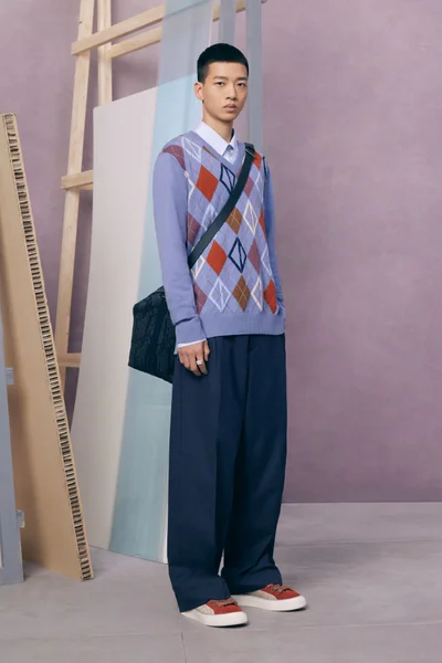 Look 27